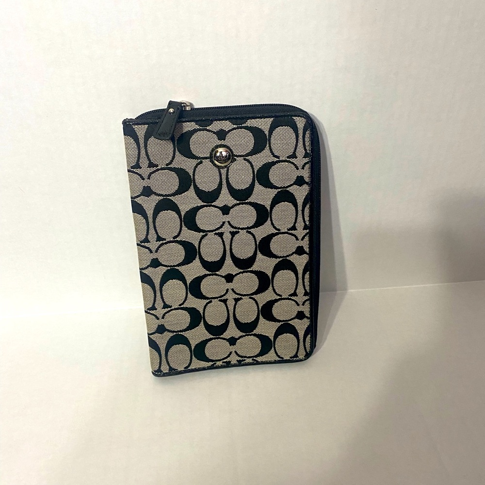 Coach e-reader/iPad mini/small tablet case